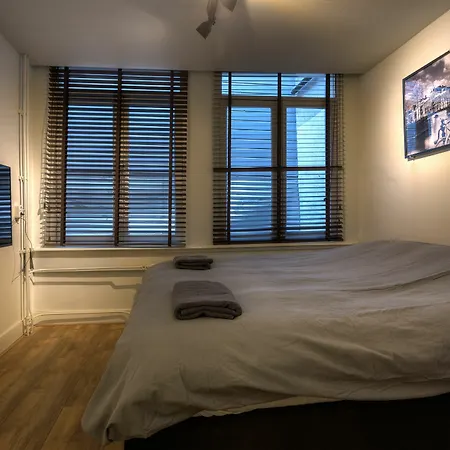 Canal View Otel Amsterdam